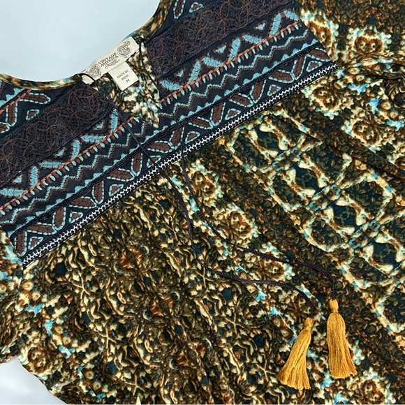 Vintage American Stretch Boho Embroidered Yoke Top M - Picture 4 of 8
